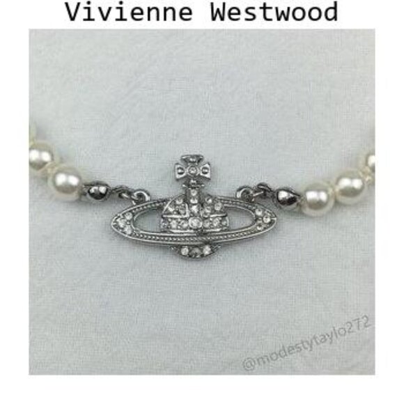 Vivienne Westwood Bas Relief Pearl Necklace Gold Tone LARGE - Picture 4 of 5
